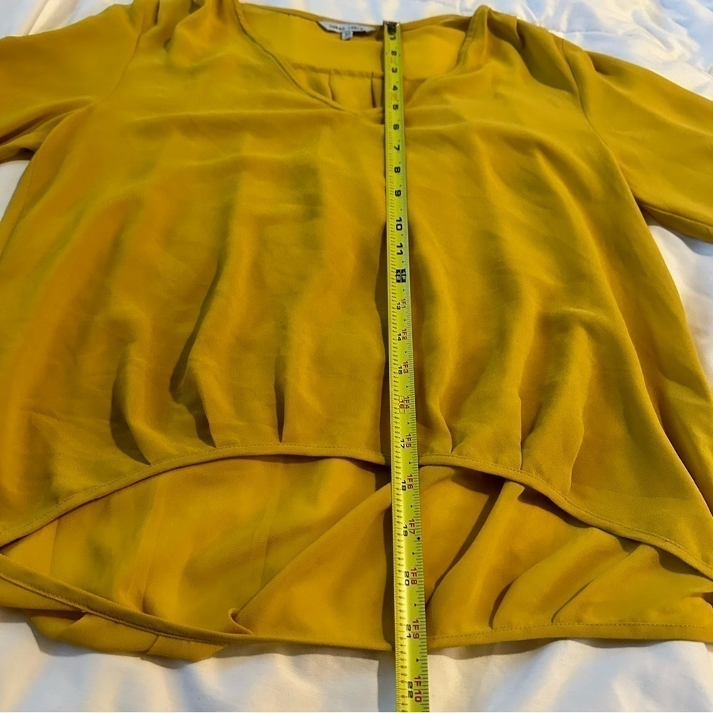 FREE* Naked Zebra Mid Sleeve High-Low Hem Blouse Yellow Semi Sheer - Picture 14 of 16